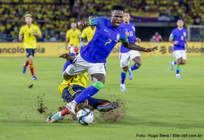 Seleção brasileira é derrotada de virada para a Colômbia nas eliminatórias da Copa