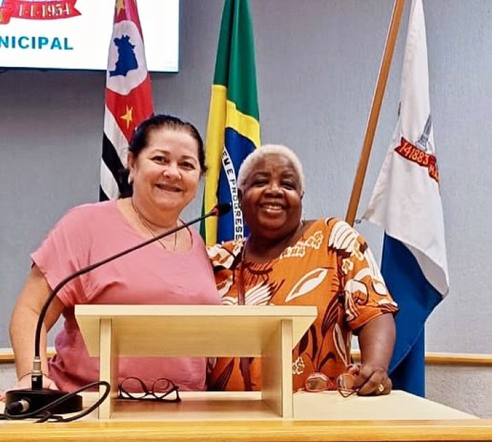 Em Mauá, atriz Mariah da Penha visita gabinete da vereadora Cida Maia e fala da importância da participação da mulher na política