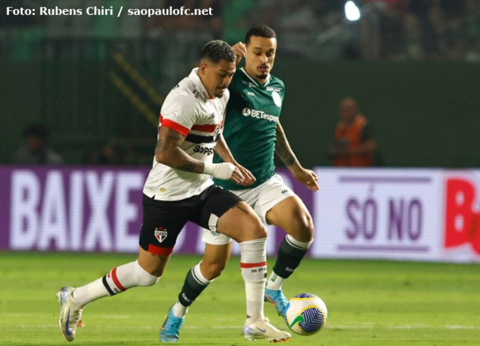 São Paulo empata com o Goiás e avança às quartas de final da Copa do Brasil