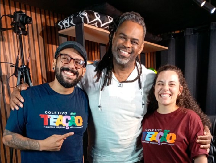 Apresentador Manoel Soares participa do podcast “Terça Mental”, em Mauá 