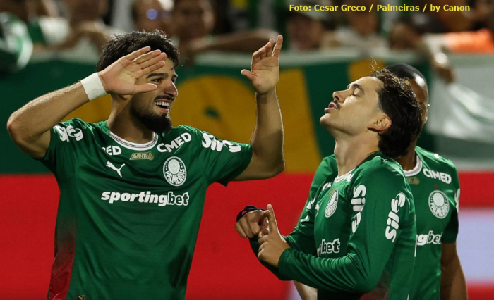 Palmeiras vence clássico contra o São Paulo e garante vaga na final do Campeonato Paulista Palmeiras vence clássico contra o São Paulo e garante vaga na final do Campeonato Paulista