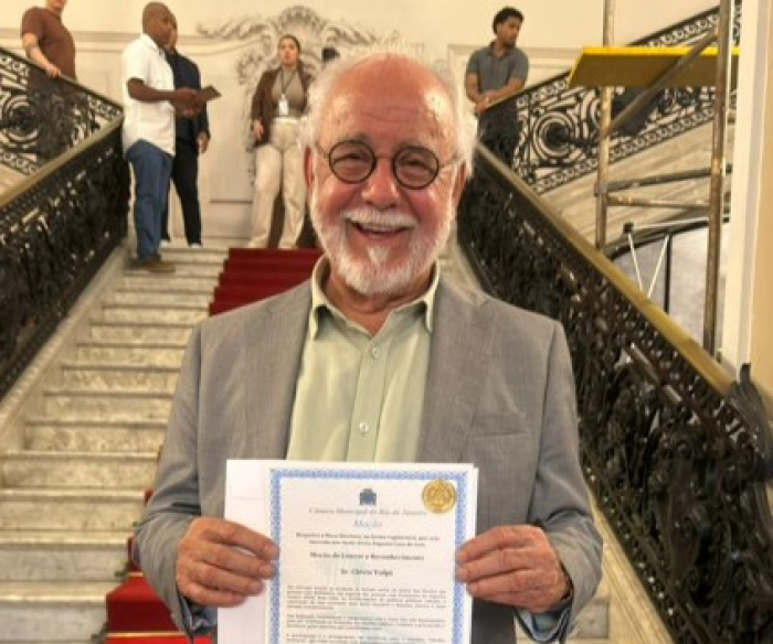 Clovis Volpi é reconhecido pela Câmara do Rio de Janeiro pela implantação da 1ª Clínica Pública de Cannabis Medicinal do Brasil Clovis Volpi é reconhecido pela Câmara do Rio de Janeiro pela implantação da 1ª Clínica Pública de Cannabis Medicinal do Brasil