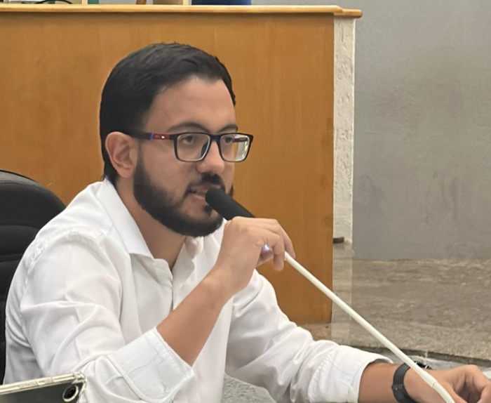 Vereador Leonardo Alves cobra solução para vazamento na Rua Justino Cardoso e queda de barranco na Capitão João Vereador Leonardo Alves cobra solução para vazamento na Rua Justino Cardoso e queda de barranco na Capitão João