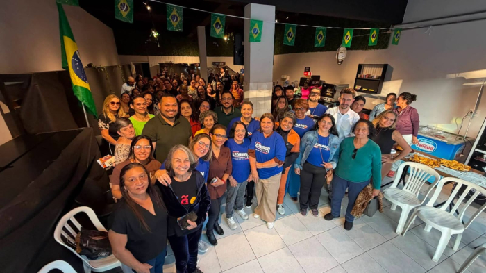 Mais de 200 mulheres participam de Café promovido pelo vereador Leonardo Alves no Jardim Guapituba Mais de 200 mulheres participam de Café promovido pelo vereador Leonardo Alves no Jardim Guapituba