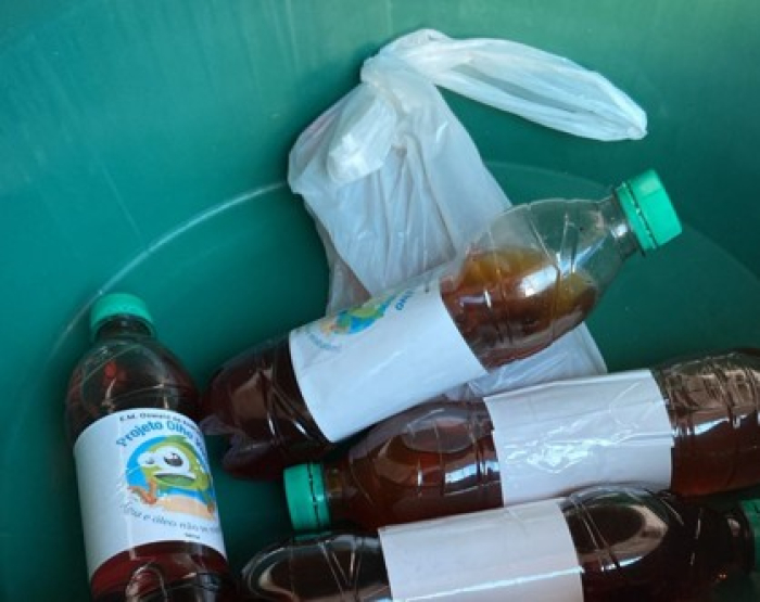 Olho Vivo: programa da BRK coleta 155 litros de óleo de cozinha em agosto em Mauá Olho Vivo: programa da BRK coleta 155 litros de óleo de cozinha em agosto em Mauá