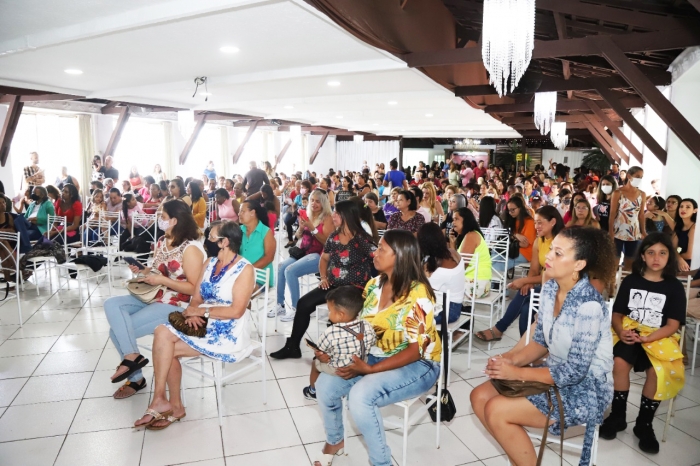 Vereador Leonardo Alves reúne mais de 400 mulheres em evento do Mês das Mulheres