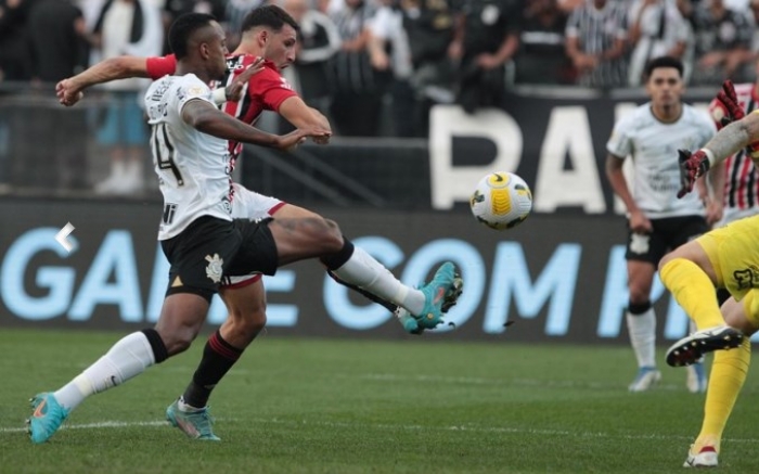 Corinthians e São Paulo empatam clássico pelo Brasileirão