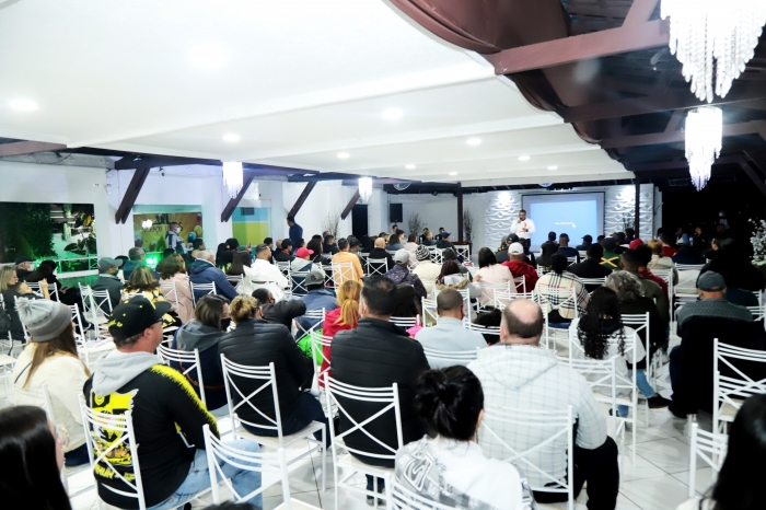 Robson Santos realiza reunião com mais de 300 lideranças