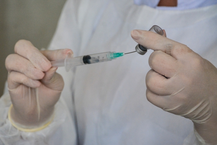 Prefeitura vacina contra a gripe e a Covid-19 na Estação Mauá