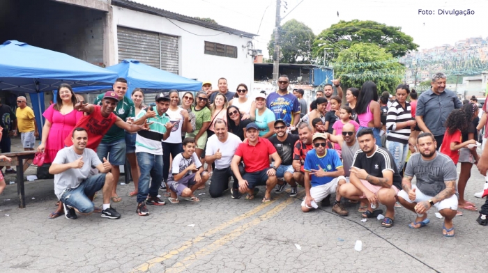 Vereador Renan Pessoa apoia e participa de festa que reuniu crianças e adultos no Jardim Zaíra