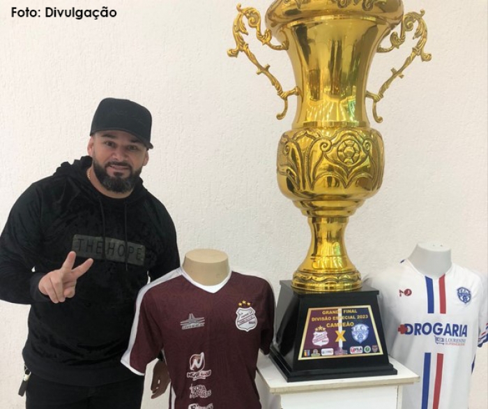 Zé Carlos Nova Era prestigia exposição da grande final da Liga Especial de Mauá