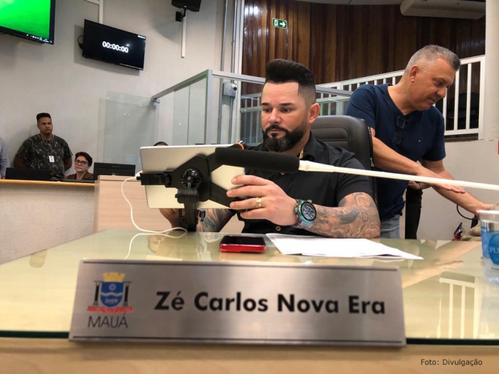 Zé Carlos Nova Era pede grades de proteção na beira do córrego no Jd. Itapark 